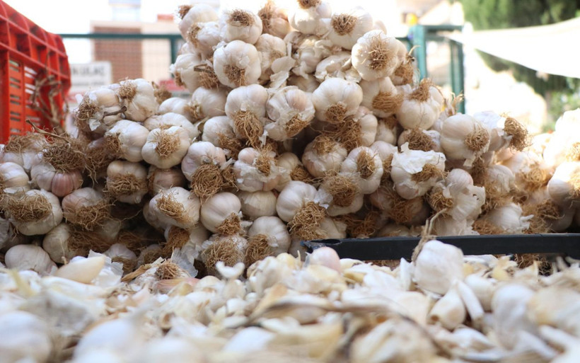 Bu ürünler haldeki fiyatının 4 katına pazarda satılıyor! Adeta cep yakıyor - Resim: 1