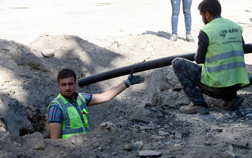Erzurum'da altyapı çalışmalarında insan kemikleri bulundu - Resim: 1