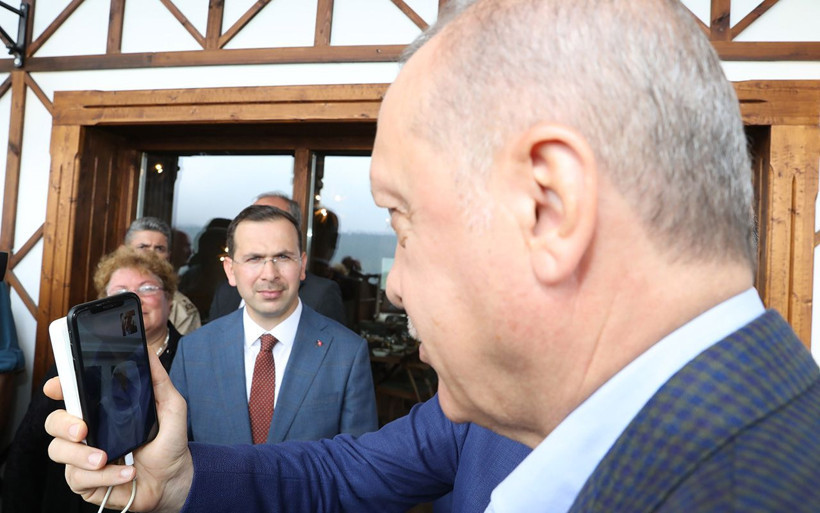 Cumhurbaşkanı Erdoğan oğlunu terörden kurtaran anne ile görüştü - Resim: 3