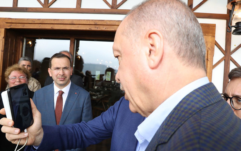 Cumhurbaşkanı Erdoğan oğlunu terörden kurtaran anne ile görüştü - Resim: 4