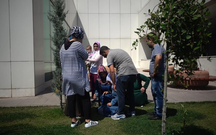 İstanbul Sultangazi'deki kavgada boynuna makas saplanan küçük Ezel felç kalacak - Resim: 1