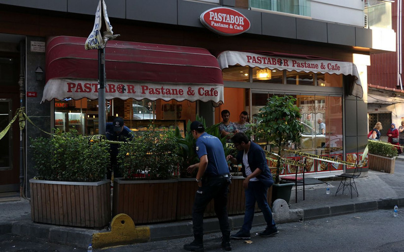 İstanbul Şişli'de bir kişi oğlunun gözü önünde kurşun yağmuruna tutuldu - Resim: 2