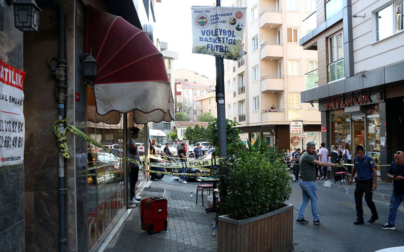 İstanbul Şişli'de bir kişi oğlunun gözü önünde kurşun yağmuruna tutuldu - Resim: 3