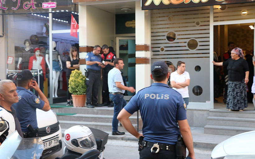 Yine kadın cinayeti! Niğde'de 4 çocuk annesi eşini öldürdü - Resim: 4