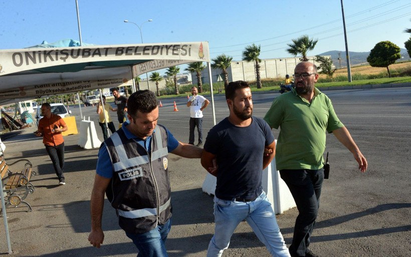 Sivas'ta dolandırdı Kahramanmaraş'ta yakalandı çorabından neler neler çıktı - Resim: 2