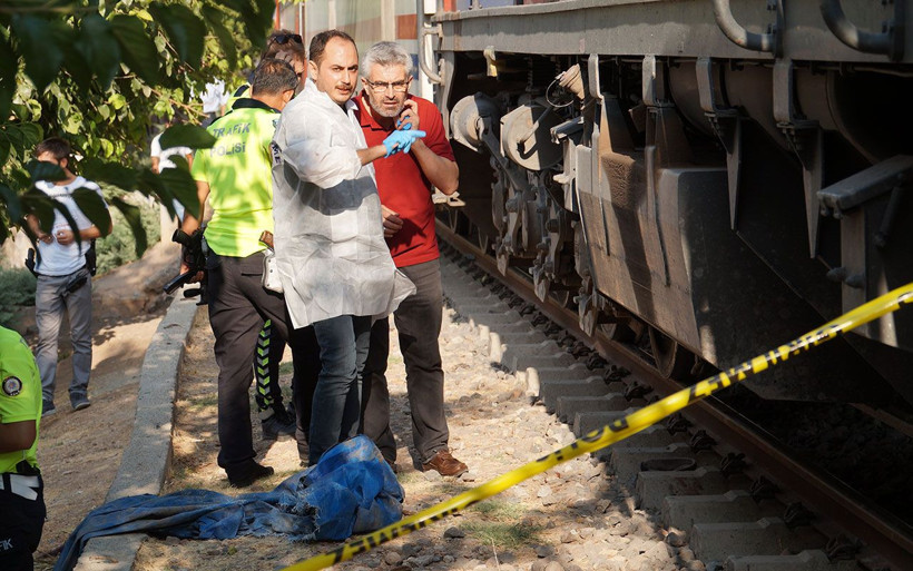 Batman'da trenin altında kalan yaşlı adam feci şekilde can verdi - Resim: 1