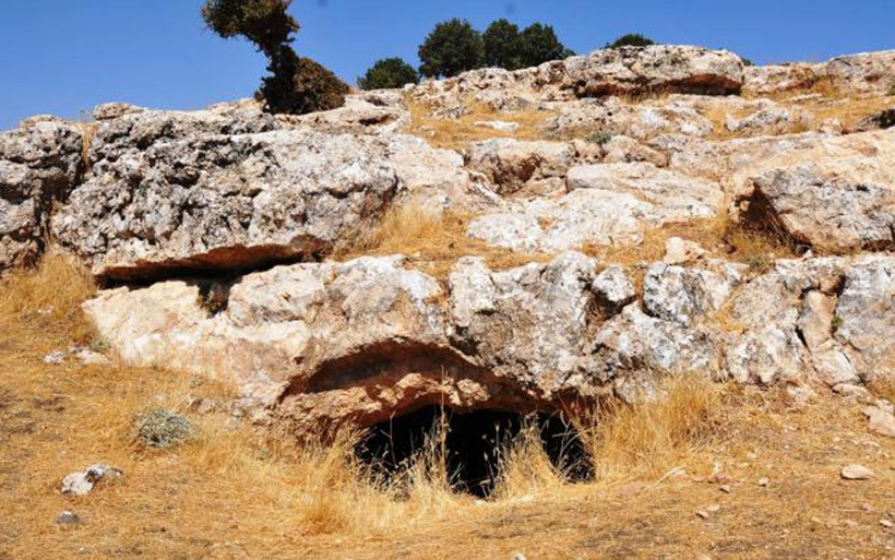 Mardin'de kaçak kazıdan bin 500 yıllık tarih fışkırdı! Jandarma harekete geçti - Resim: 2