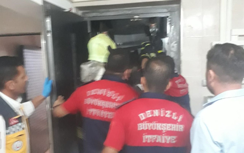 Denizli'de yük asansörü ile duvar arasına sıkışan çocuk hayatını kaybetti - Resim: 2
