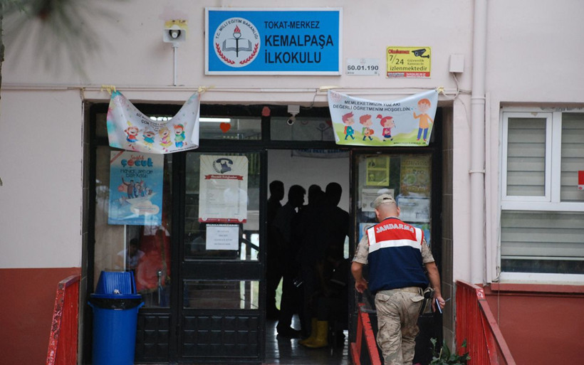 Tokat'ta okul hizmetlisi kalorifer dairesinde intihar etti - Resim: 2