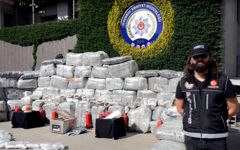 İstanbul'un 8 ilçesinde gerçekleşti! Son yılların en büyük uyuşturucu operasyonu - Resim: 4