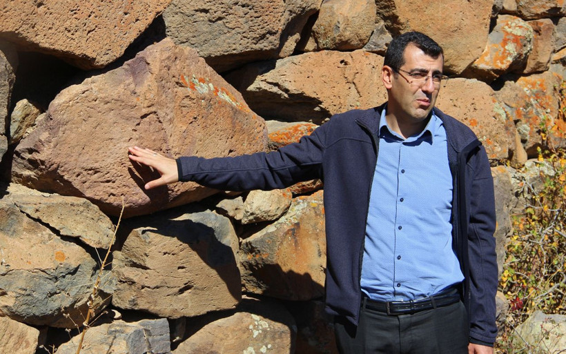 Erzurum'daki Kartal Kalesi'ni arkeologlardan önce defineciler kazdı - Resim: 3