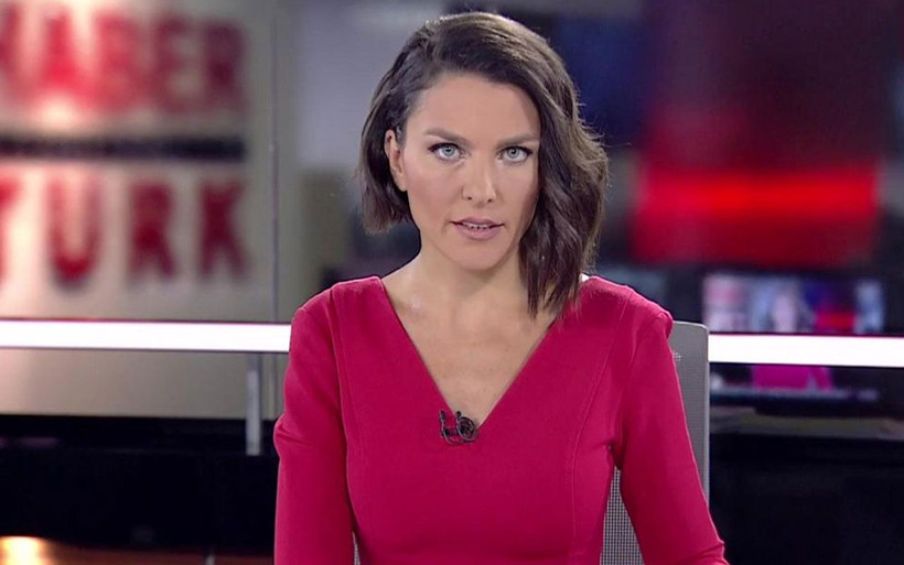 Barış Pınarı Harekatı için sınıra giden Buket Aydın'a meslektaşı Ece Üner'den destek geldi - Resim: 4