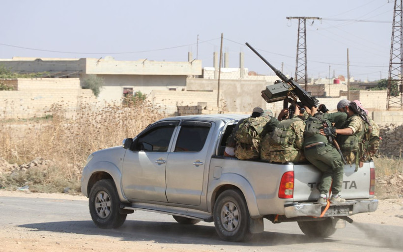 Barış Pınarı Harekatı'nda teröristlerle girilen çatışmalardan nefes kesen görüntüler - Resim: 2