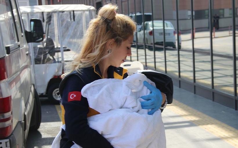 Eskişehir'de yabancı uyruklu anne ve kız Porsuk Çayı'na düştü - Resim: 4