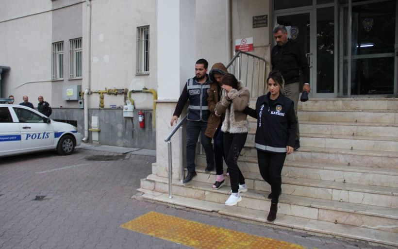 2 yıldır aranan kadın hırsızlar Kayseri'de yakalandı - Resim: 3