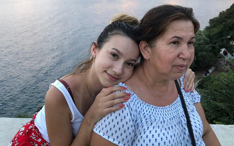 Kayıp Buse'nin anne ve babasından buruk paylaşım - Resim: 1