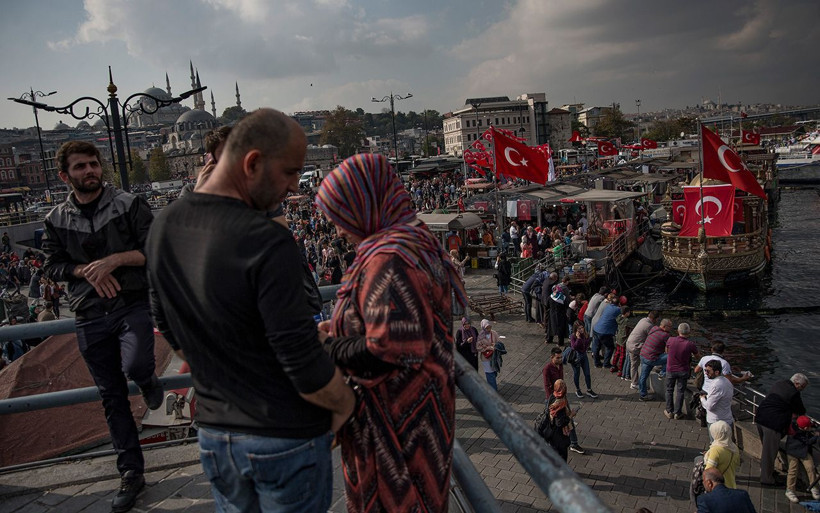 İBB'den Eminönü'nde balık ekmek satan tekneleri kaldırma kararı - Resim: 3