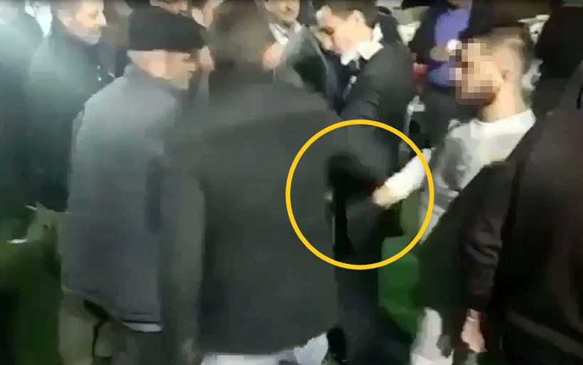 Damada para takıyormuş gibi yapıp soydu! Sonra göbek atarak gitti - Resim: 3