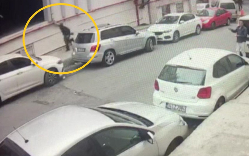 İstanbul Bayrampaşa'da banka soyguncusunu vatandaşlar yakaladı - Resim: 2