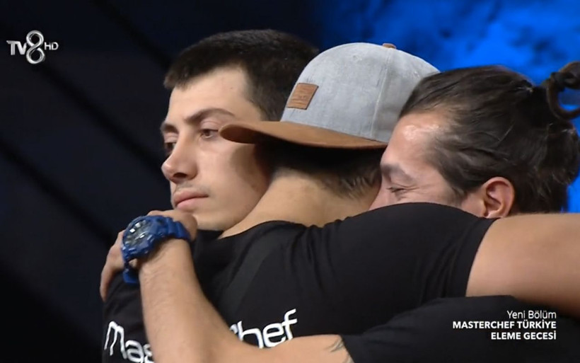 Elenen Masterchef Mustafa Aydın jüriyi bombayıp çekti gitti edepsiz cuma paylaşımı - Resim: 1