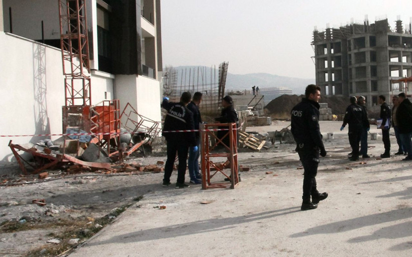 Çorum'da inşaat asansörü düştü 1 ölü 1 yaralı - Resim: 4