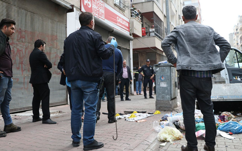 Mersin'de çöp konteynerinde bebek cesedi bulundu - Resim: 4