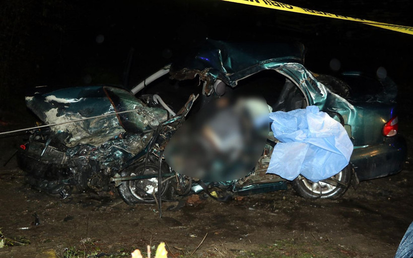 Zonguldak'ta trafik kazası 2 ölü 1 yaralı - Resim: 2