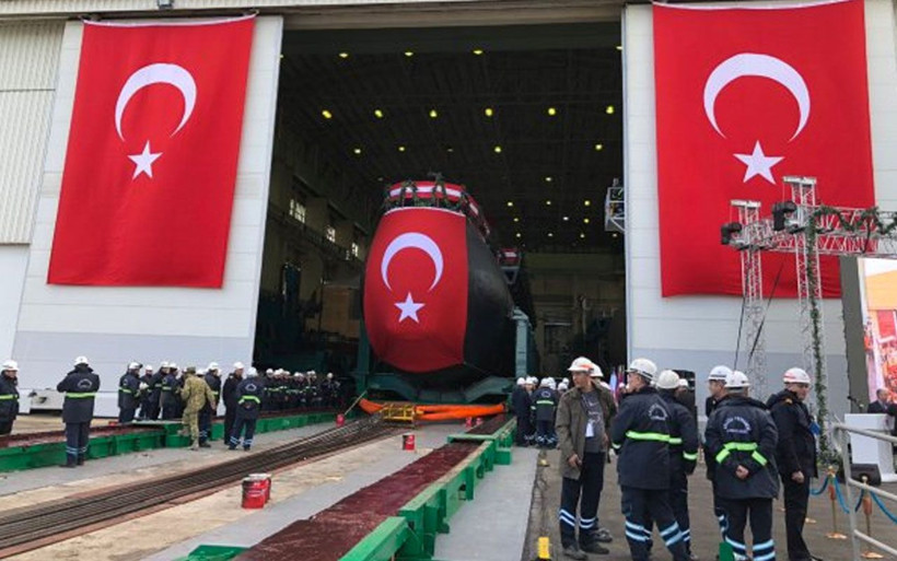 İlk yerli denizaltı Piri Reis suya indirildi işte yeni gururumuzun özellikleri - Resim: 2