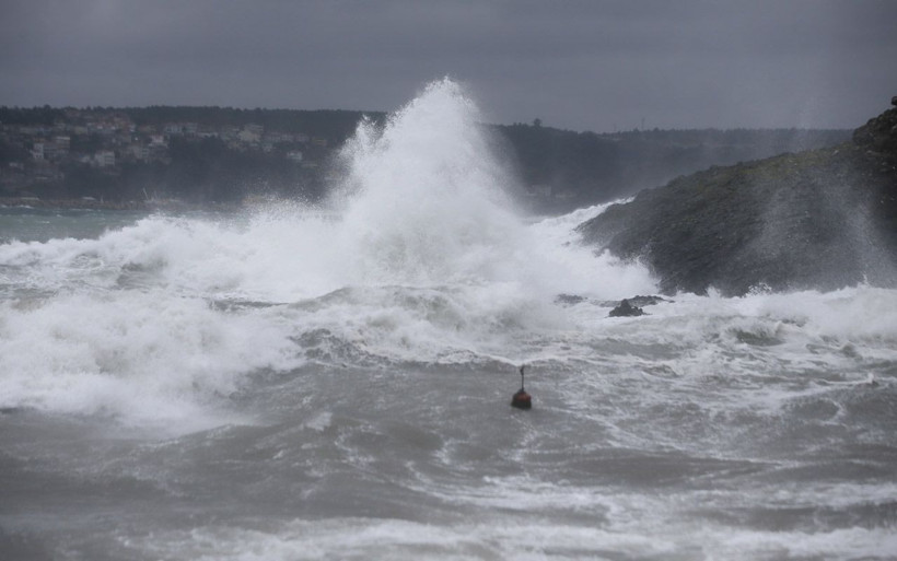 Meteoroloji'den bölge bölge sağanak ve fırtına uyarısı! Hızı 70 km'ye çıkacak - Resim: 1