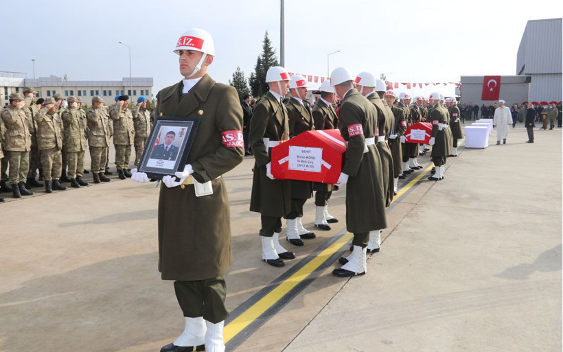 Barış Pınarı Harekat'ı şehitleri memleketlerine uğurlandı! Gözyaşı sel oldu aktı - Resim: 3