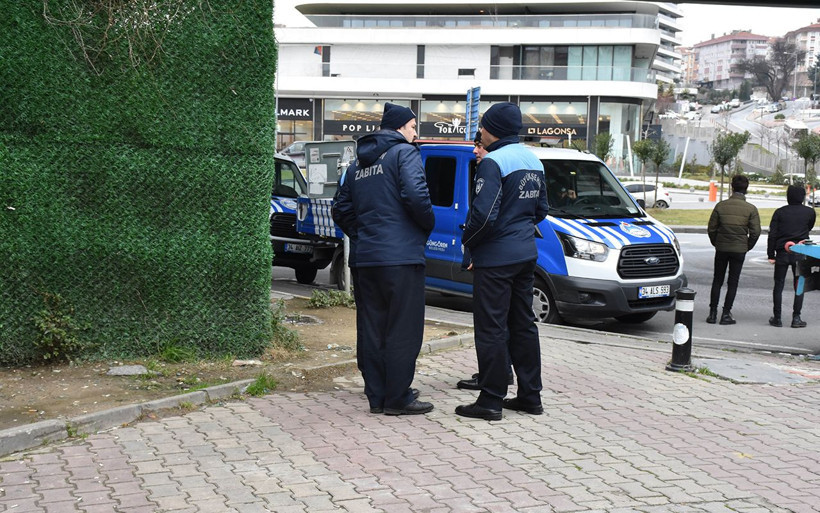 İBB ile Güngören Belediyesini karşı karşıya getiren büfe - Resim: 4