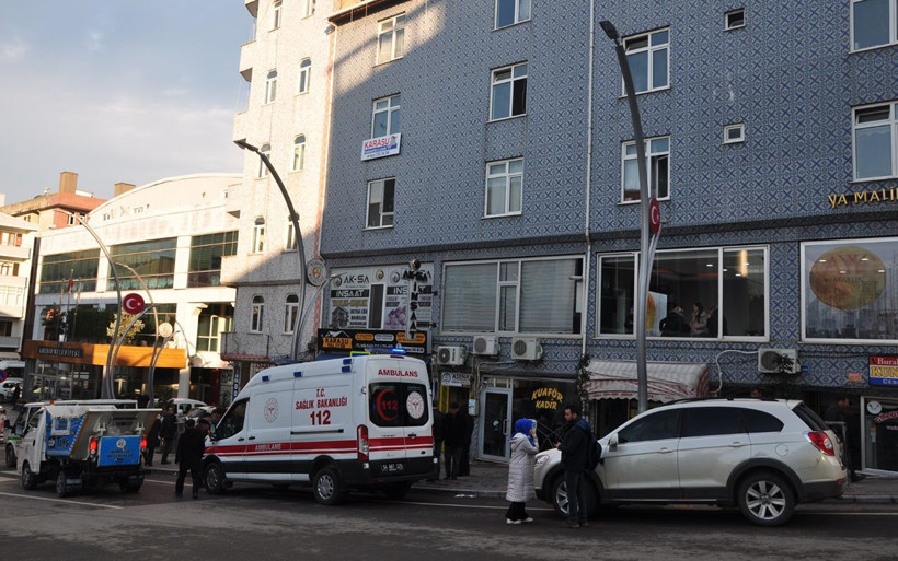 Sakarya'da bir kişi evinin banyosunda ölü bulundu - Resim: 1