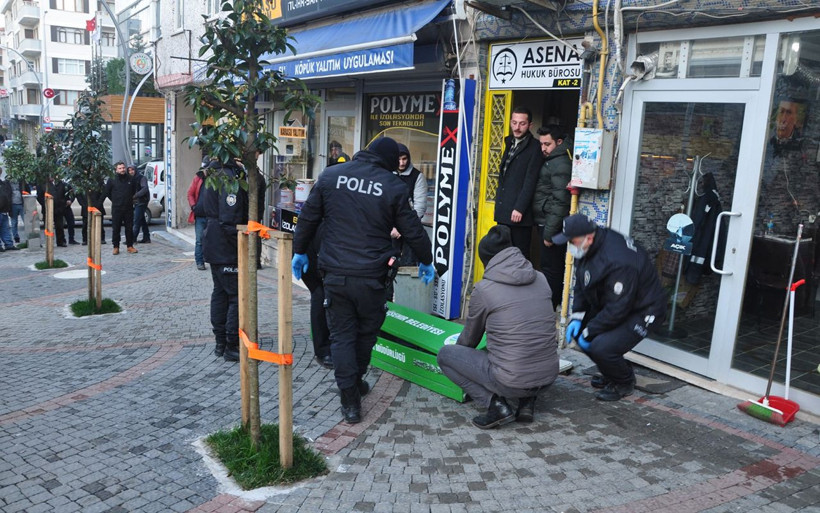 Sakarya'da bir kişi evinin banyosunda ölü bulundu - Resim: 3