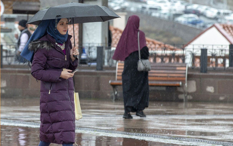 Meteoroloji uyardı: Yağışlar Türkiye'yi saracak! Mart kapıdan baktıracak - Resim: 1