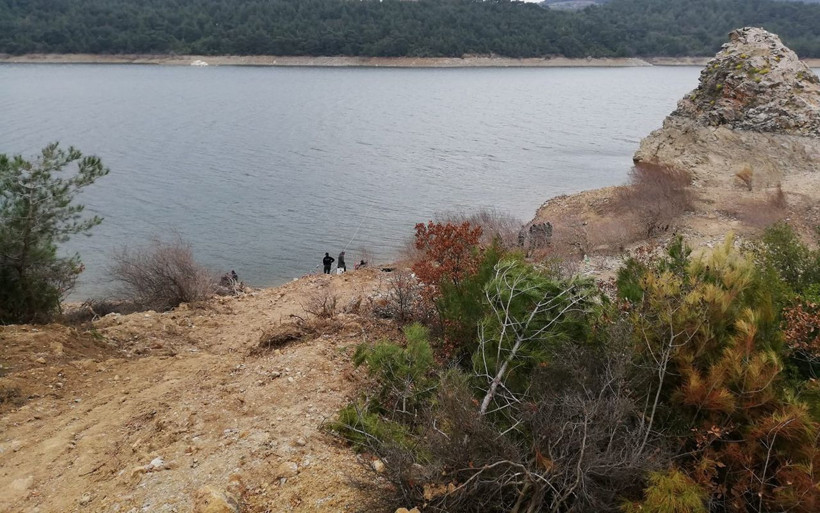 Manisa'da baraj kıyısında kesik insan kolu bulundu - Resim: 2
