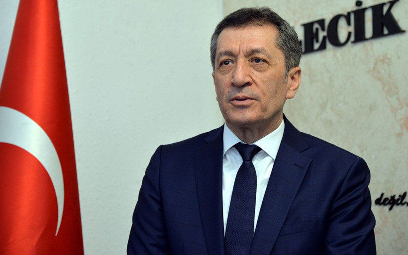 Milli Eğitim Bakanı Ziya Selçuk'un 40 dakika teneffüs paylaşımı ile başladı - Resim: 1