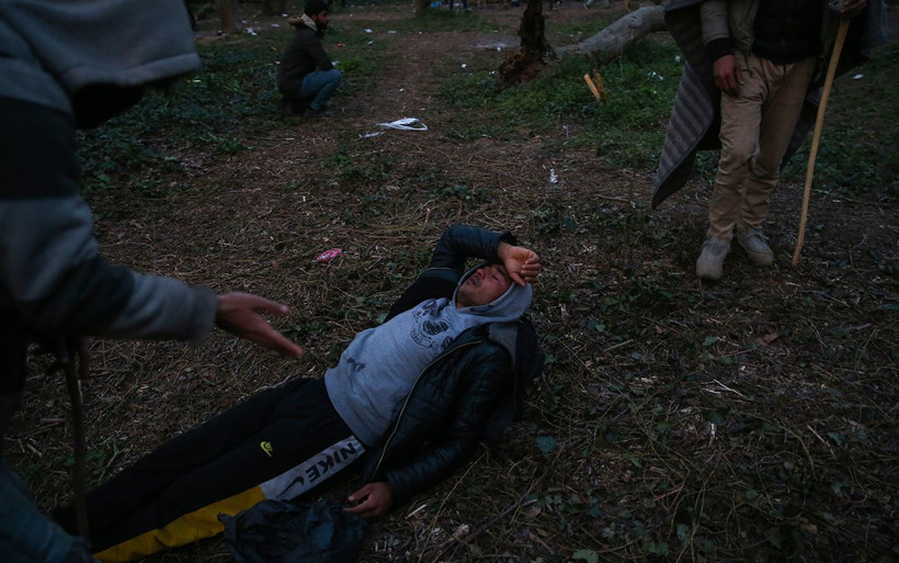 Yunanistan sığınmacılara yine gaz bombalarıyla saldırdı - Resim: 3