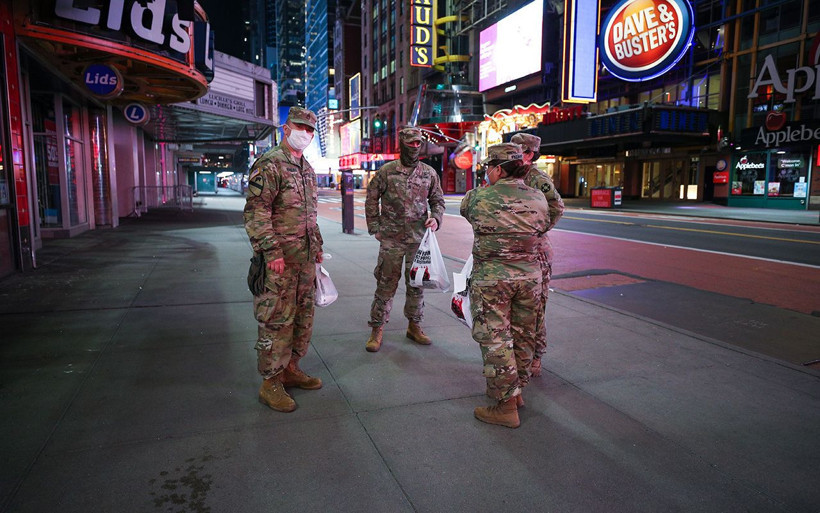 ABD'de koronavirüs salgınında ölenlerin sayısı 20 bini geçti - Resim: 4