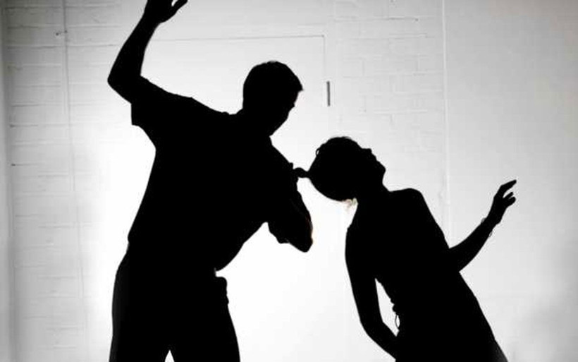 11 yaşındaki kızını işkence ederek öldürdü! Anlattıkları kan dondurdu - Resim: 1