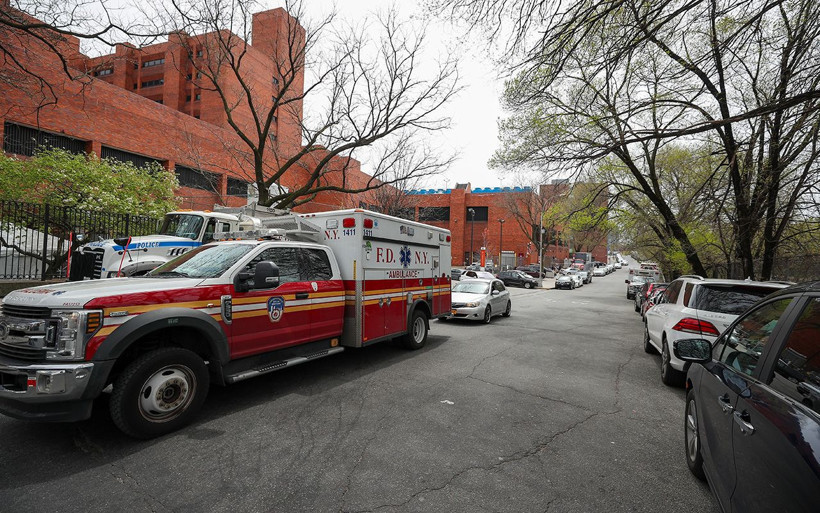 ABD'de koronavirüsten ölenlerin sayısı 55 bine yaklaştı - Resim: 4