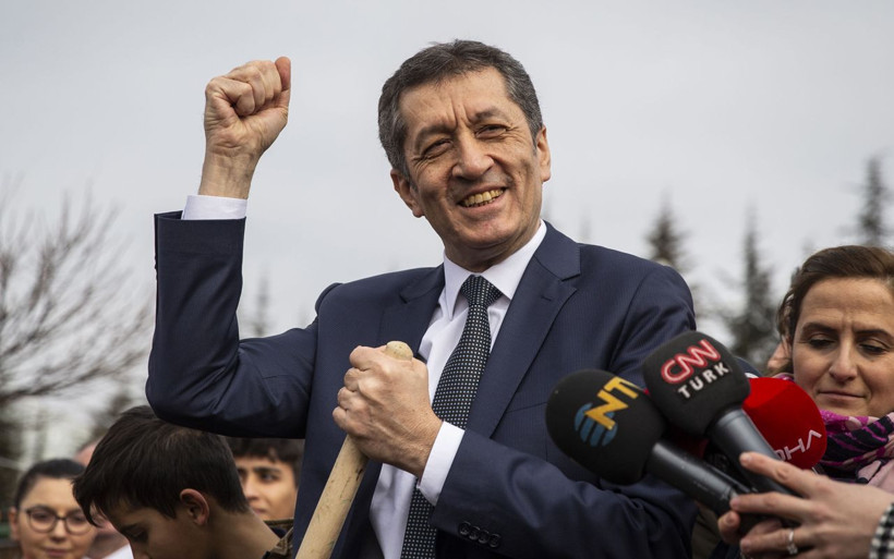 Milli Eğitim Bakanı Ziya Selçuk doğum günü hediyesi istedi! Ziya Selçuk nereli ve kaç yaşında - Resim: 2