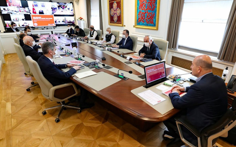 İçişleri Bakanı Süleyman Soylu 8 ilin valisiyle güvenlik toplantısı yaptı - Resim: 2