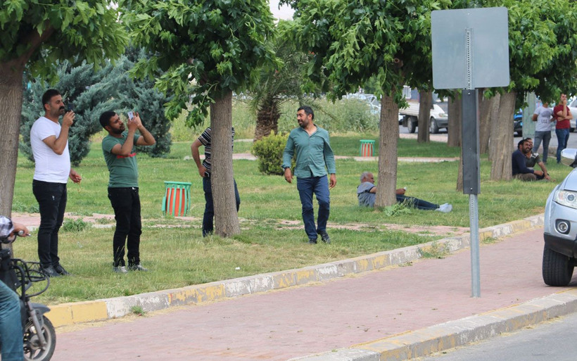 Şanlıurfa'da intihar teşebbüsünü film gibi izlediler! Canlı yayın yaptılar - Resim: 2