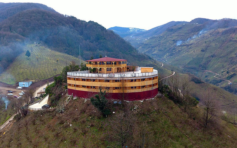 Düzce'de çobanlık yıllarındaki hayali gerçek oldu kurduğu otel manzarasıyla büyülüyor - Resim: 2