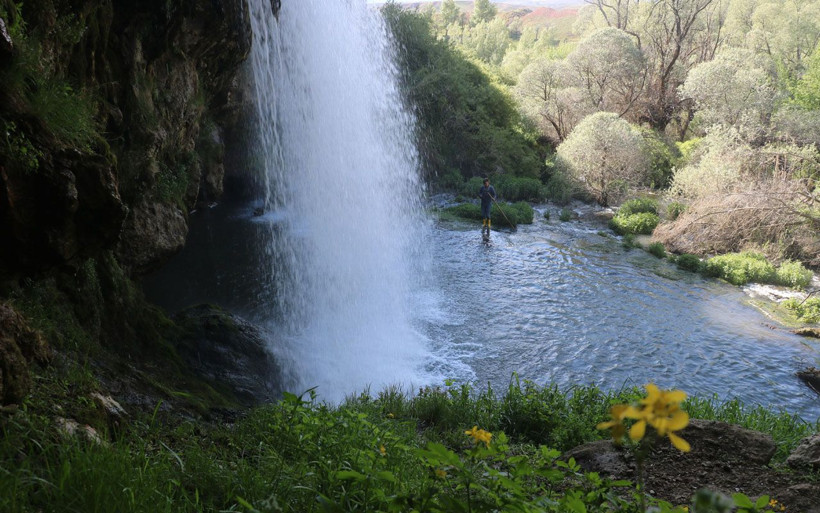 Sivas'ta varlığından bir haberler Bizans mağaralarının olduğu şelale büyülüyor - Resim: 4