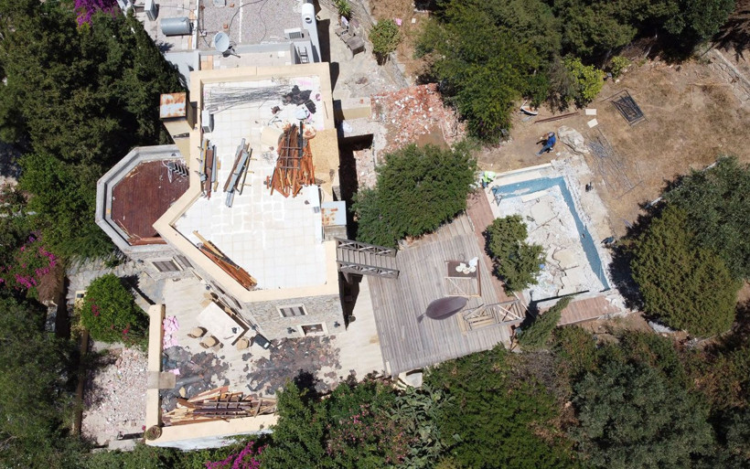 FETÖ firarisi Can Dündar'ın Bodrum'daki kaçak villasında yıkım işlemi devam ediyor - Resim: 3