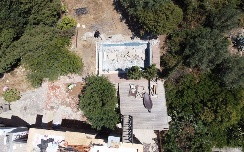 FETÖ firarisi Can Dündar'ın Bodrum'daki kaçak villasında yıkım işlemi devam ediyor - Resim: 2
