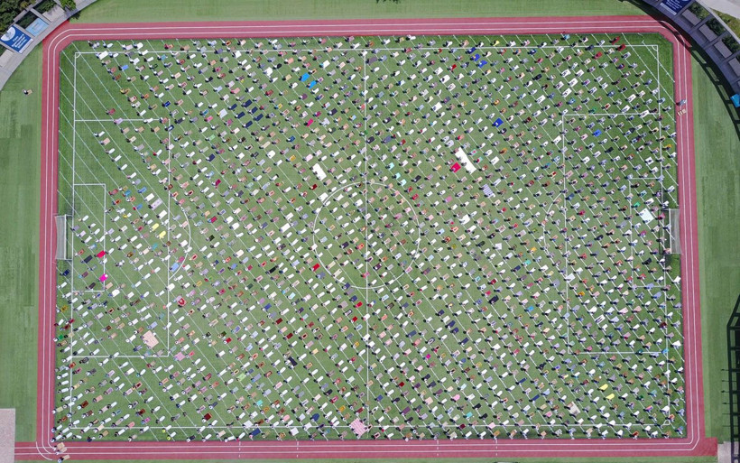 İstanbul'da toplu cuma namazı kılanlar böyle görüntülendi! - Resim: 1