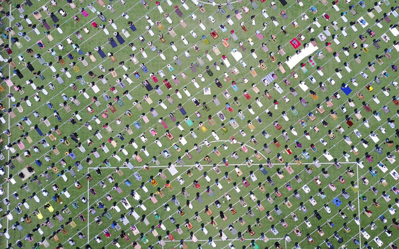 İstanbul'da toplu cuma namazı kılanlar böyle görüntülendi! - Resim: 4