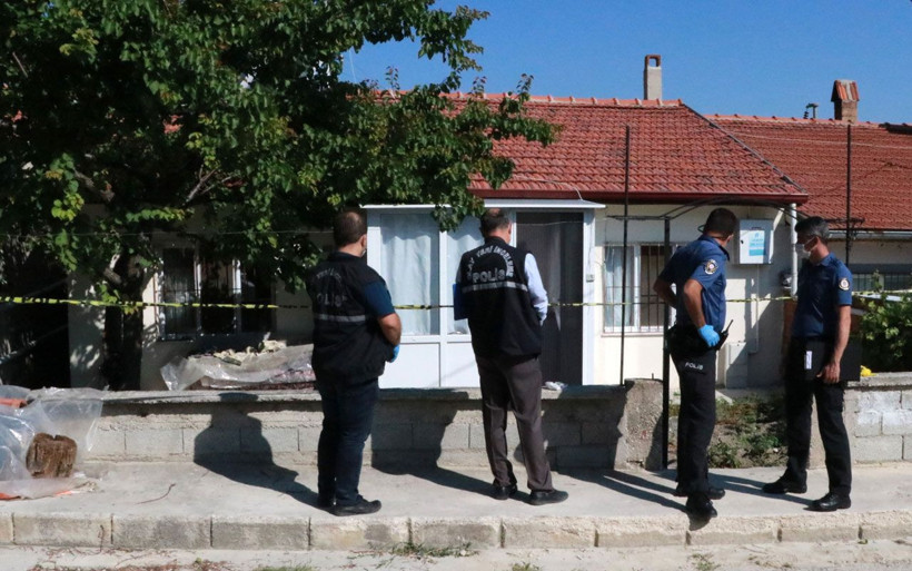 Burdur'da oğlunun cansız bedenini gördü! Bu eve nasıl gireyim diye ağladı - Resim: 3